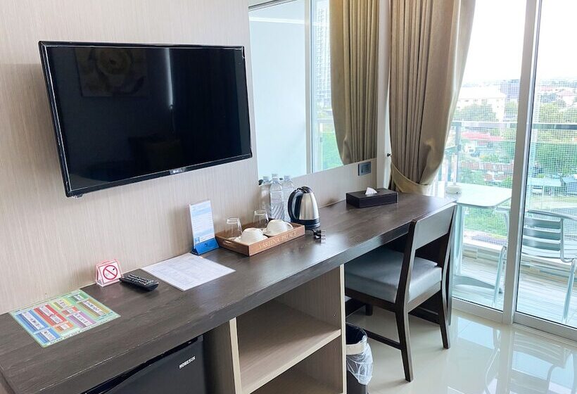 酒店 Vareena Palace