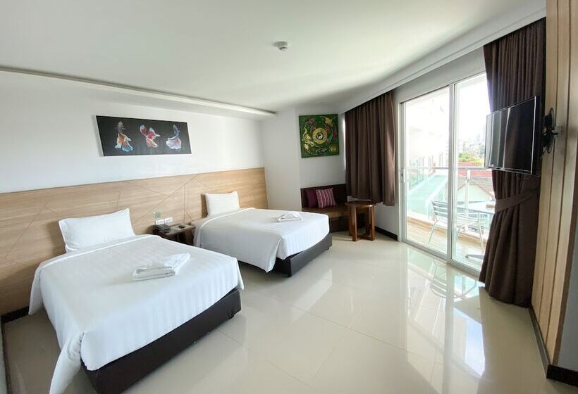 酒店 Vareena Palace