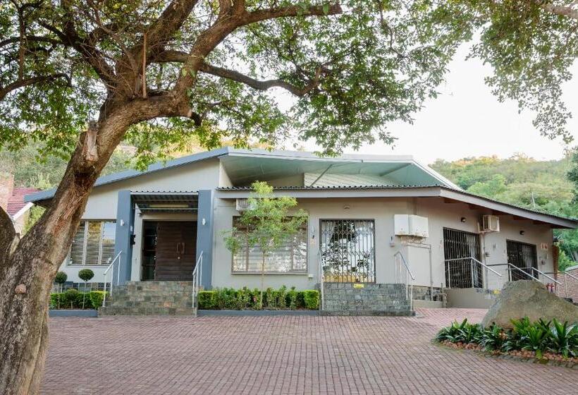 פנסיון 85 Ehmke Guesthouse