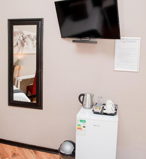 פנסיון 85 Ehmke Guesthouse