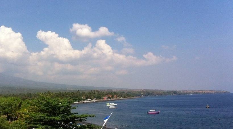 بنسيون Amed Sari Beach Guesthouse