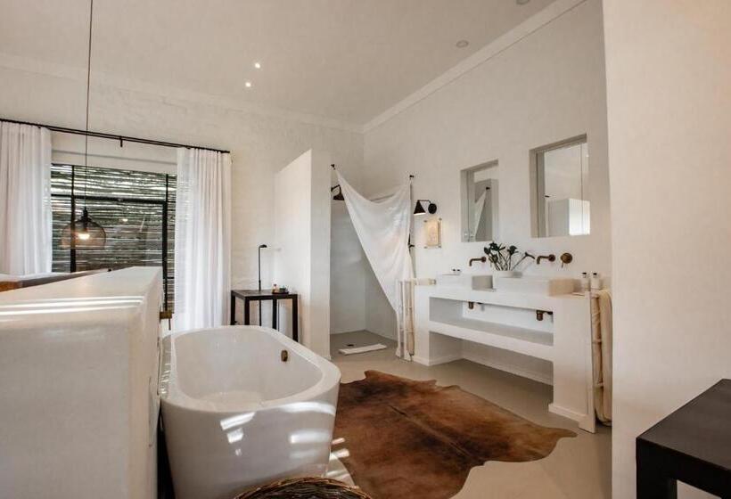 צימר Torburnlea Homestead Luxury Accommodation