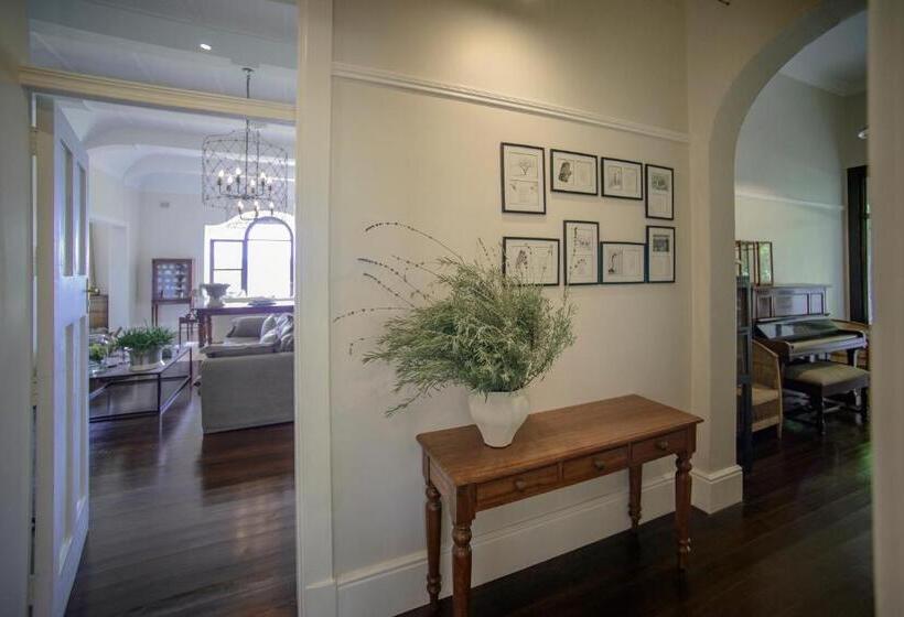 צימר Torburnlea Homestead Luxury Accommodation