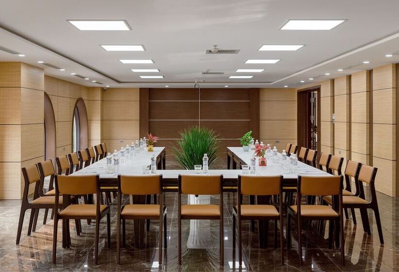 Aquasun Hotel Phu Quoc