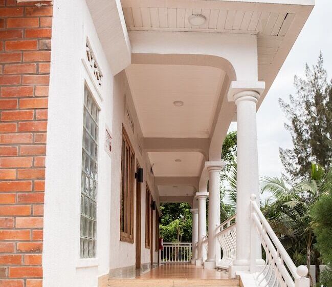 تختخواب و صبحانه The Nest Rugando