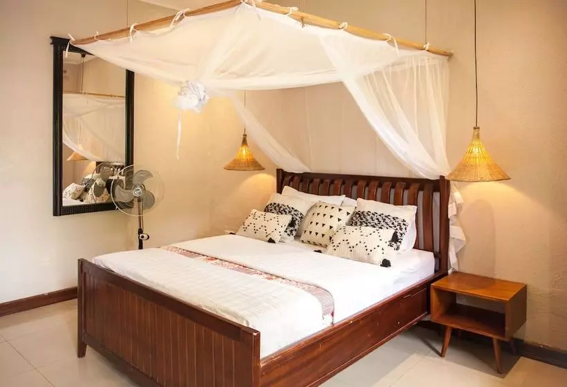 تختخواب و صبحانه The Nest Rugando