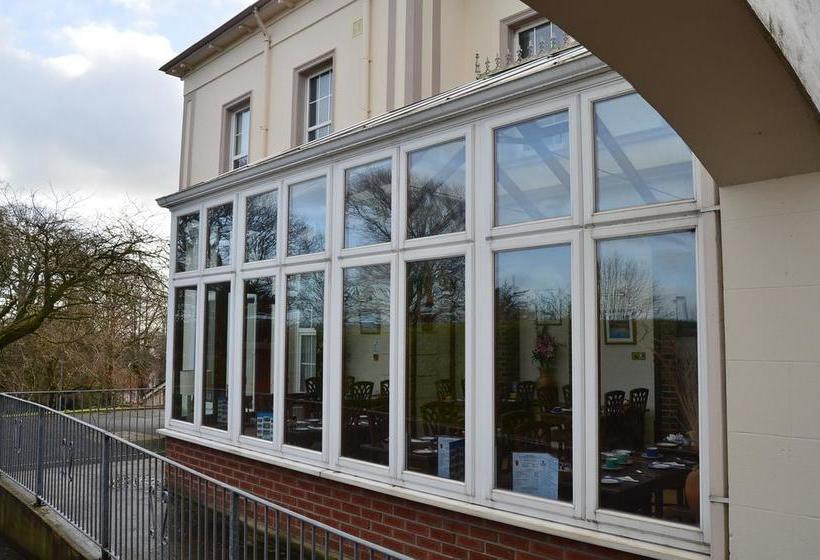 Bed and Breakfast Breezemount House