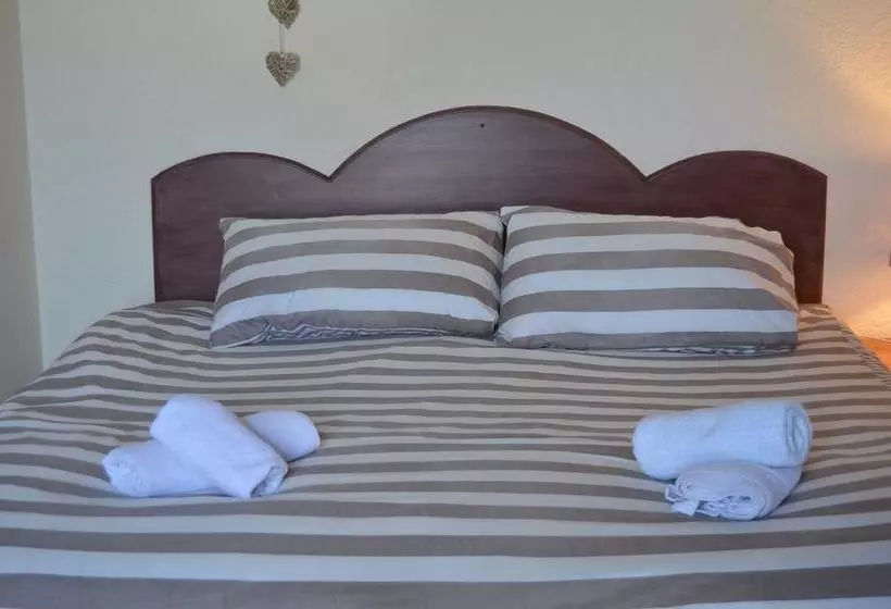 Aamiaismajoitus (B&B) Breezemount House