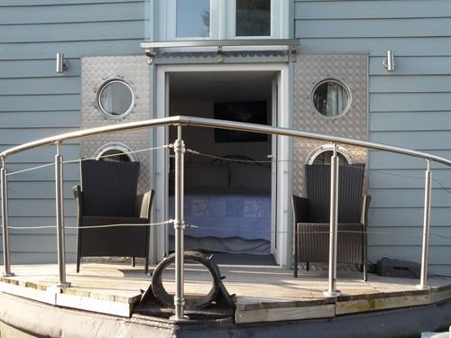 مبيت وإفطار Houseboat Harbourside View