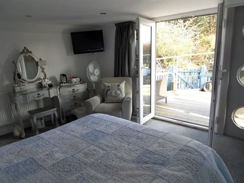 مبيت وإفطار Houseboat Harbourside View