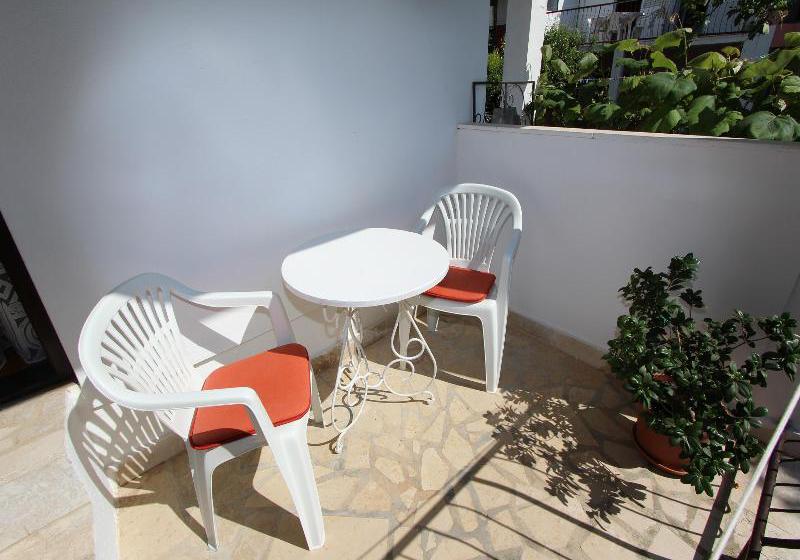 호텔 Apartments Antonija