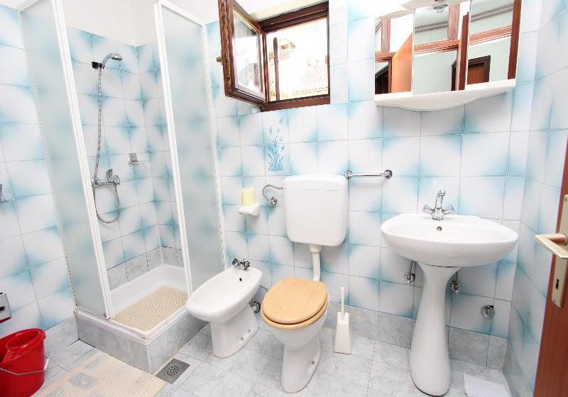 호텔 Apartments Antonija