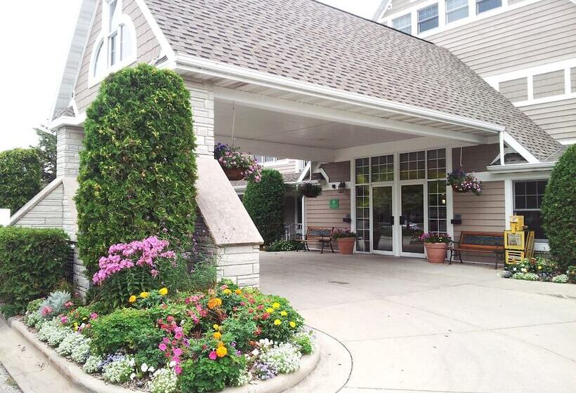 Отель Bridgeport Waterfront Resort