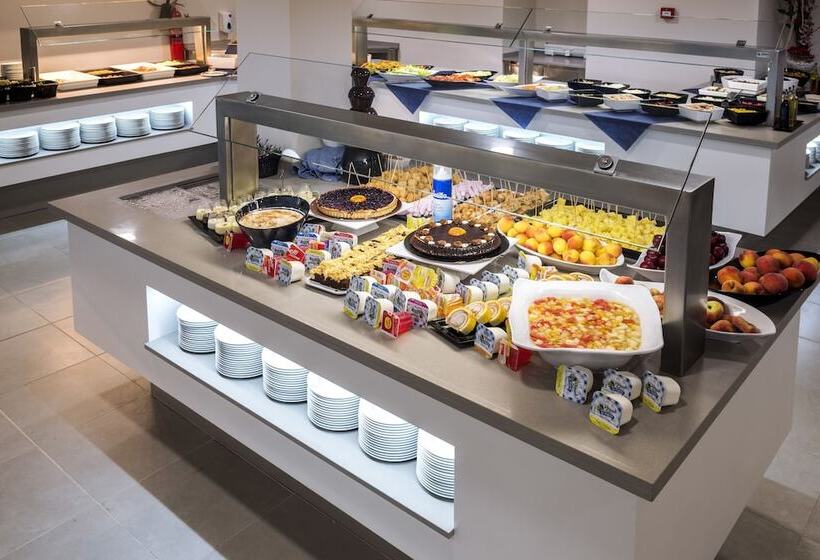 Отель Ght Sa Riera