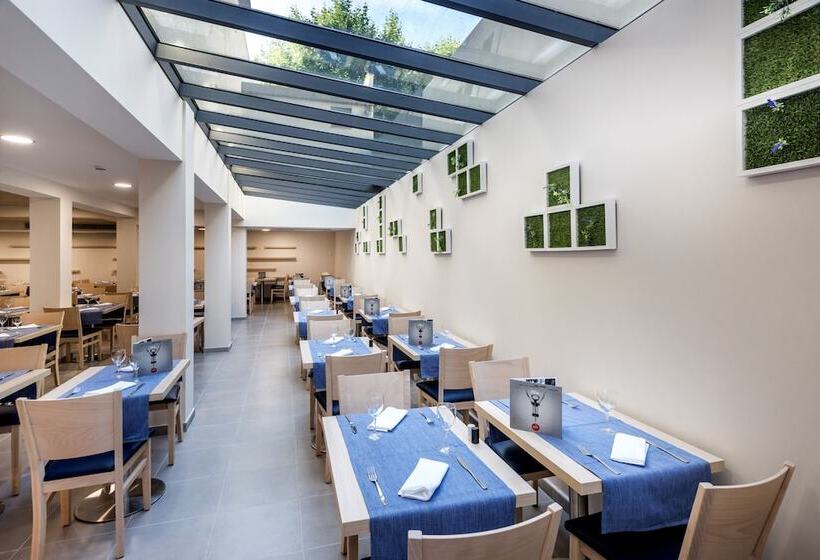 Отель Ght Sa Riera