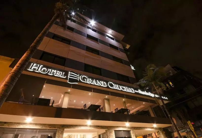 Hotelli Bagu Grand Crucero Posadas