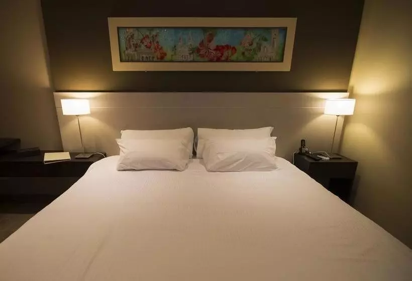 Hotelli Bagu Grand Crucero Posadas