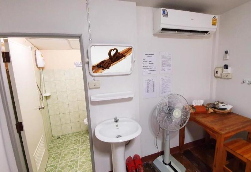 Отель Happy Guesthouse Bungalow