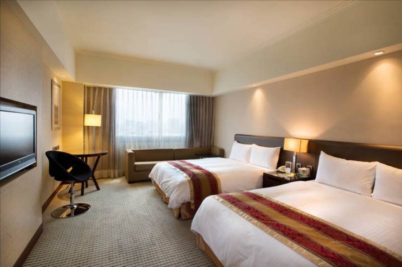 Hotel Jen Dow International