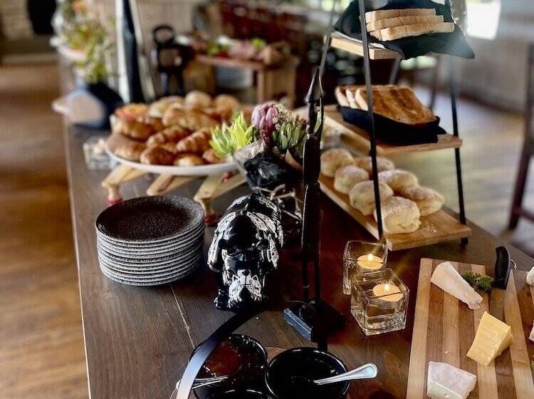 בית מלון כפרי Karongwe Portfolio   Karongwe River Lodge