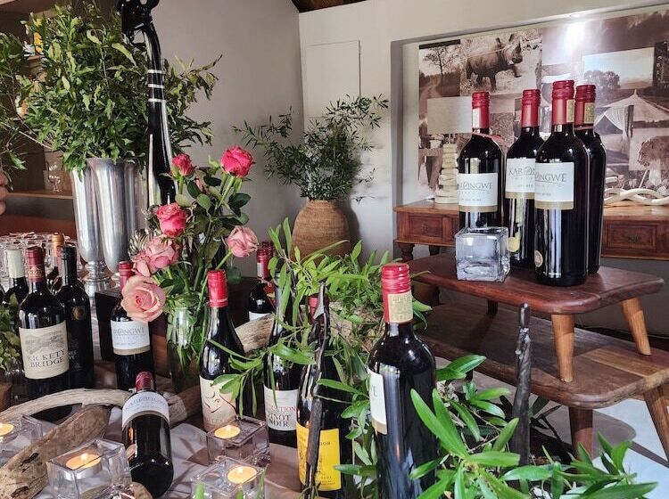 בית מלון כפרי Karongwe Portfolio   Karongwe River Lodge