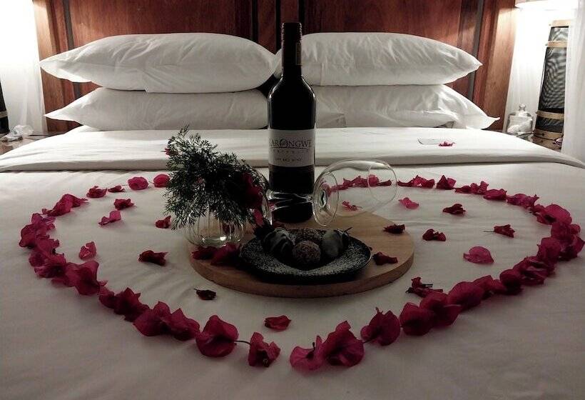 בית מלון כפרי Karongwe Portfolio   Karongwe River Lodge