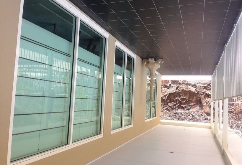 Kookaburra Lodge Whitsundays