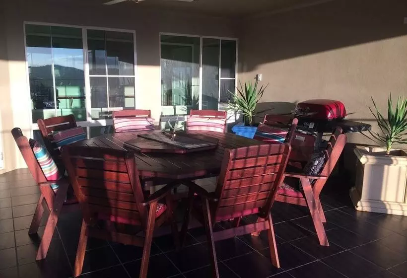 Kookaburra Lodge Whitsundays
