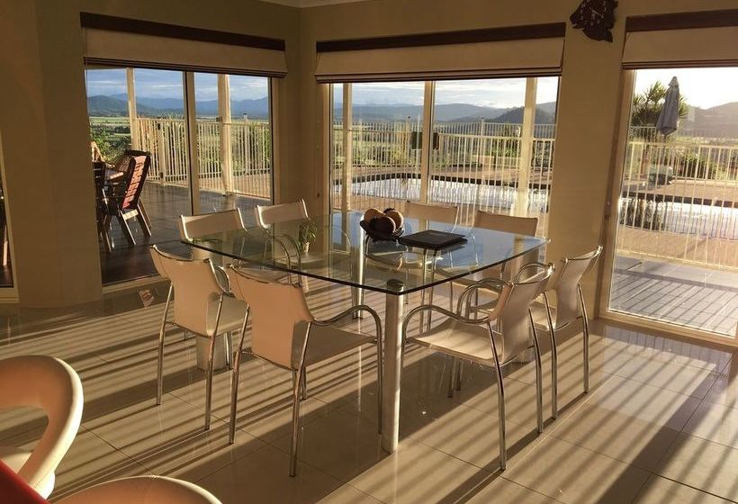 Kookaburra Lodge Whitsundays