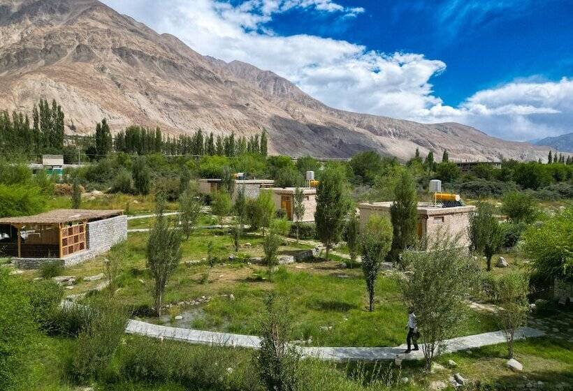 هتل Lchang Nang Retreat  The House Of Trees