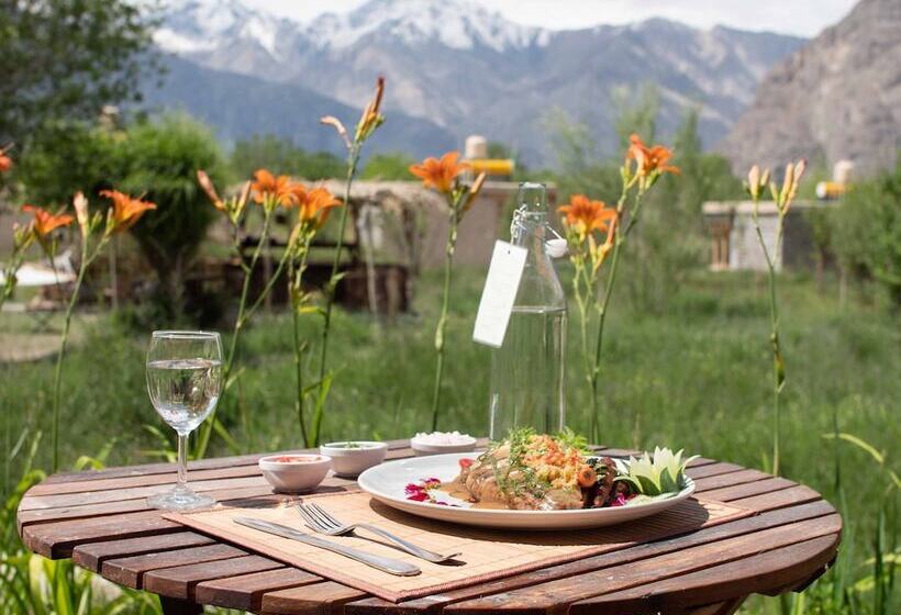 هتل Lchang Nang Retreat  The House Of Trees