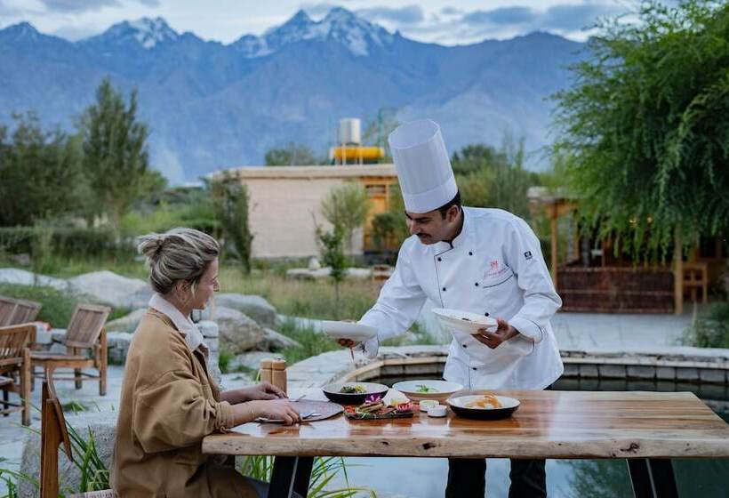 هتل Lchang Nang Retreat  The House Of Trees