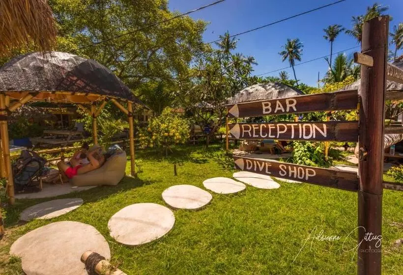 Hotelli Oceans 5 Dive Resort