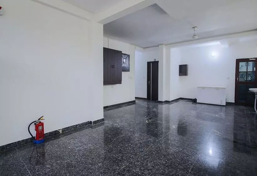ホテル Oyo Rooms Cyber Hub