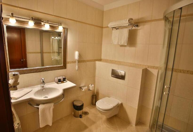 בית מלון כפרי Select