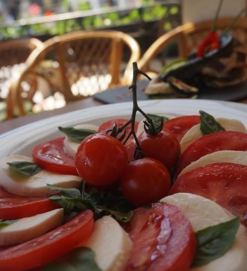 בית מלון כפרי Select