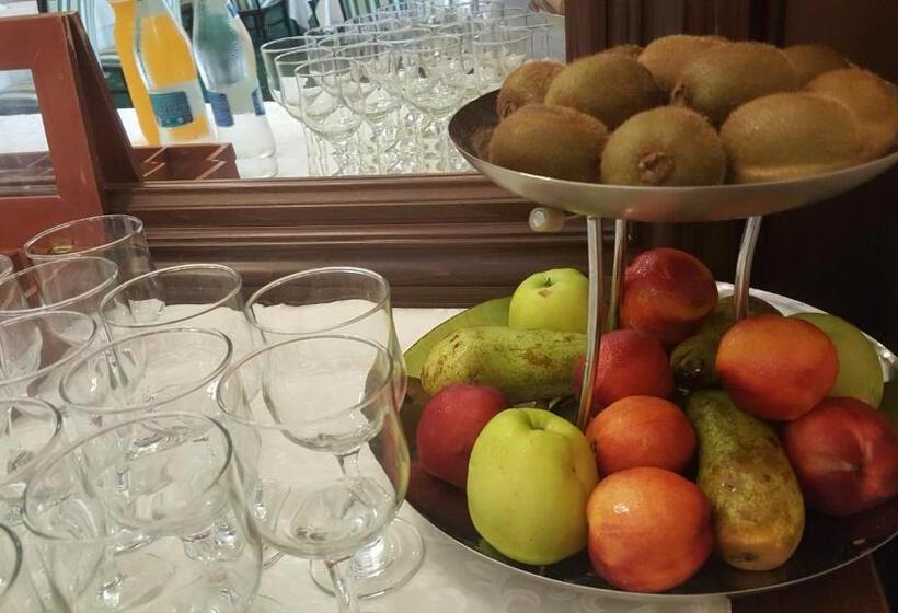 בית מלון כפרי Select