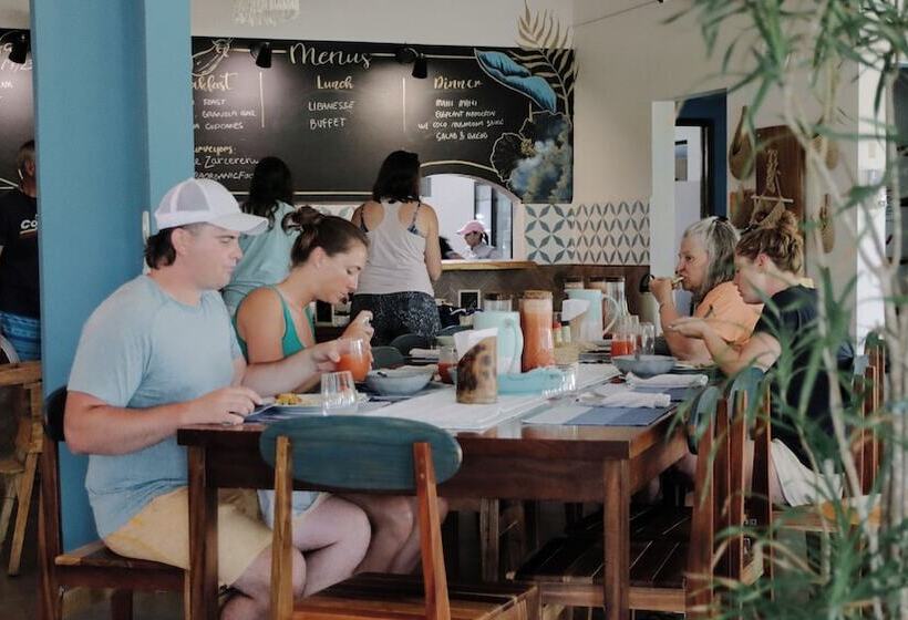 בית מלון כפרי Surf Synergy All Inclusive Surf Retreat