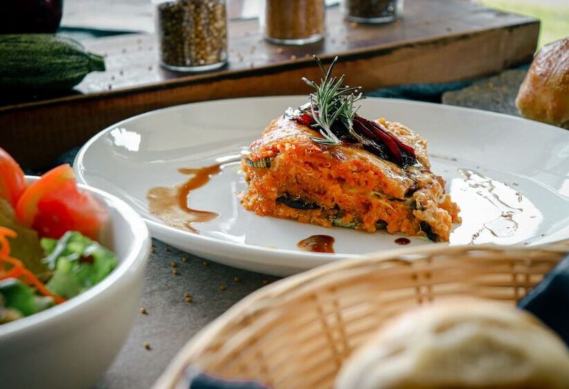 בית מלון כפרי Surf Synergy All Inclusive Surf Retreat