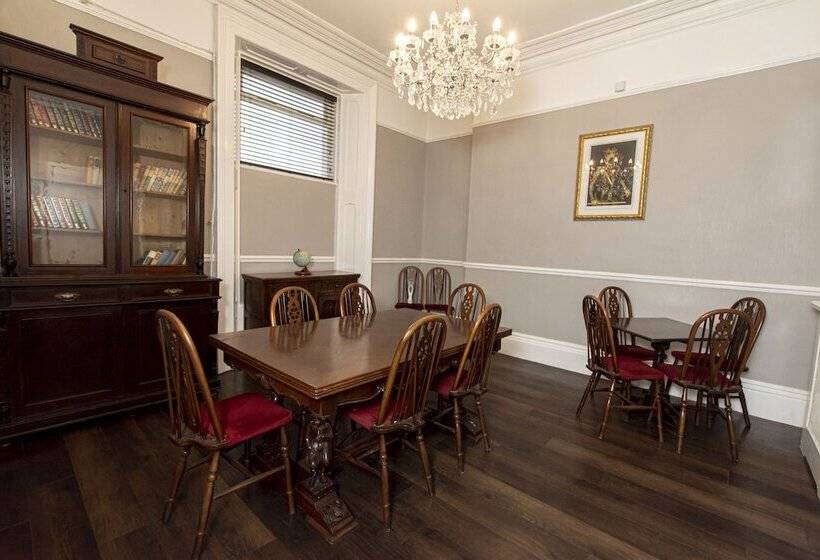 בית מלון כפרי The Grosvenor Plymouth