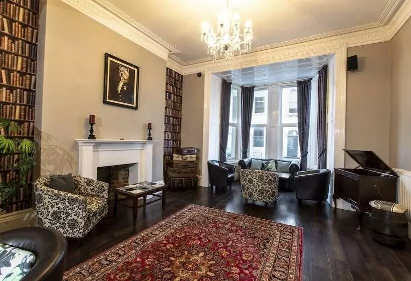 ホテル The Grosvenor Plymouth