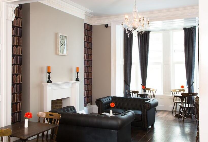 בית מלון כפרי The Grosvenor Plymouth