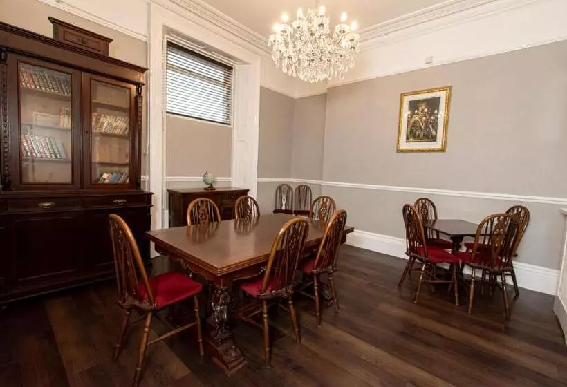 ホテル The Grosvenor Plymouth