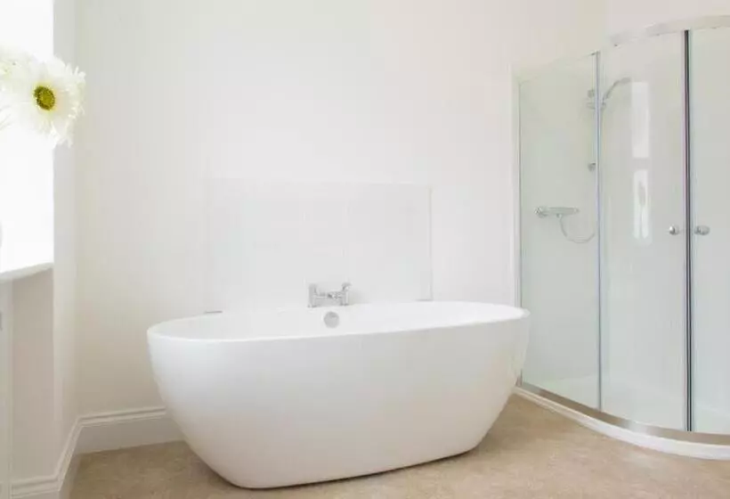 ホテル The Grosvenor Plymouth