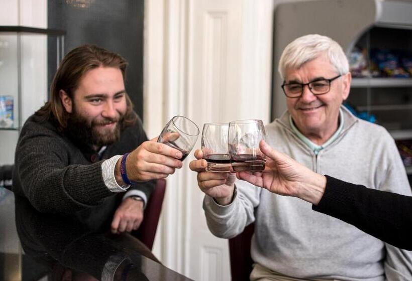 בית מלון כפרי The Grosvenor Plymouth