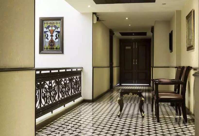 Hotelli Townhouse The Royce New Friends Colony