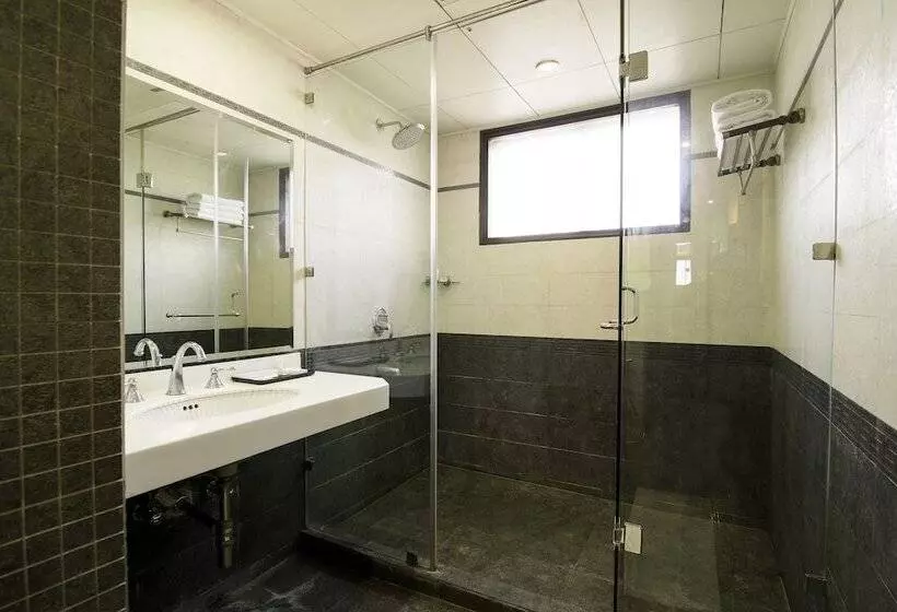 Hotelli Townhouse The Royce New Friends Colony