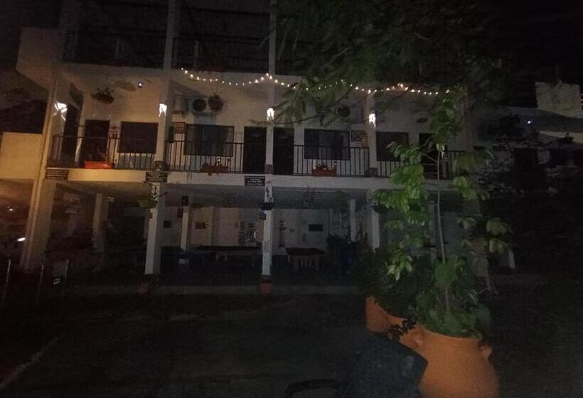 هتل Villa Maritza