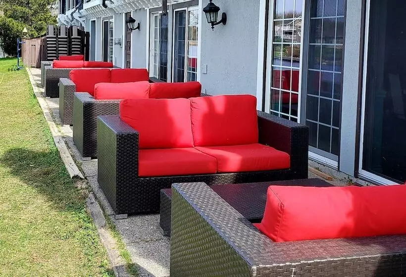 Motelli Lagoon City Pier One Resort