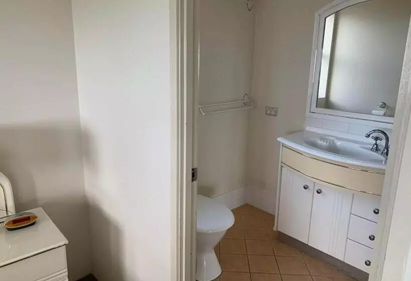 Pacific Place Apartments